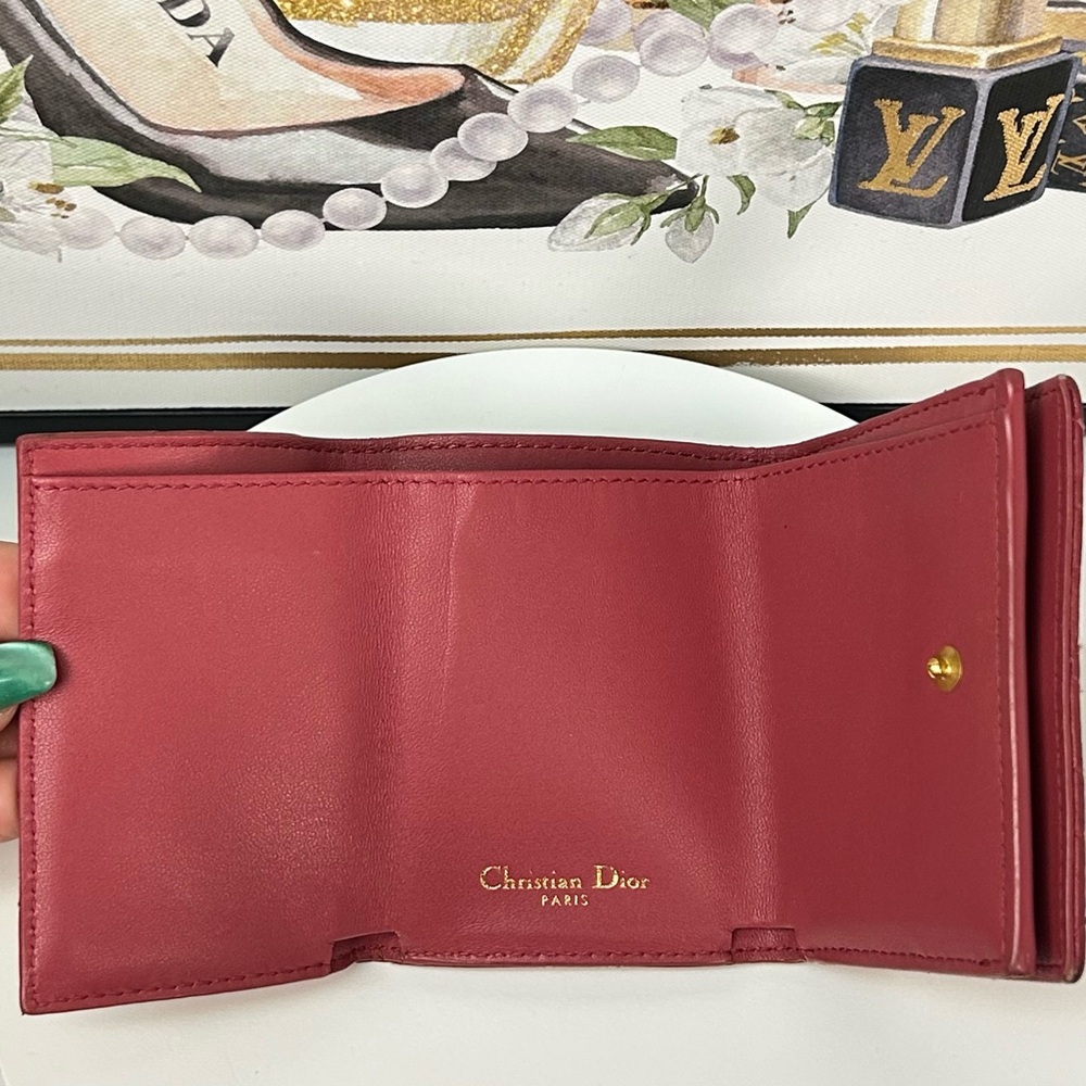 DIOR Cannage Quilted Compact Trifold Wallet 😍❤️🔥 - Picture 6 of 17